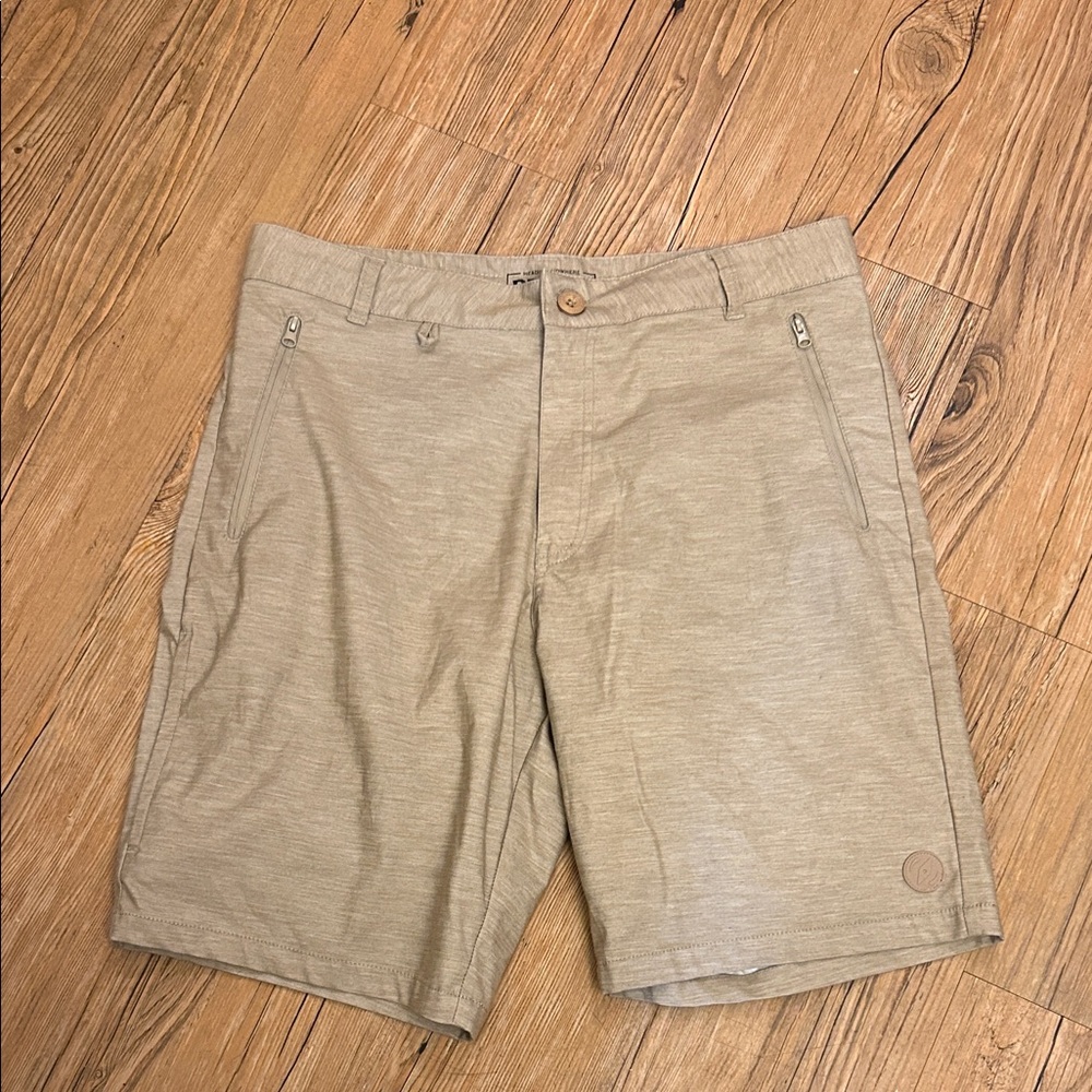Heading Nowhere Dravus Shorts Tan Size 32